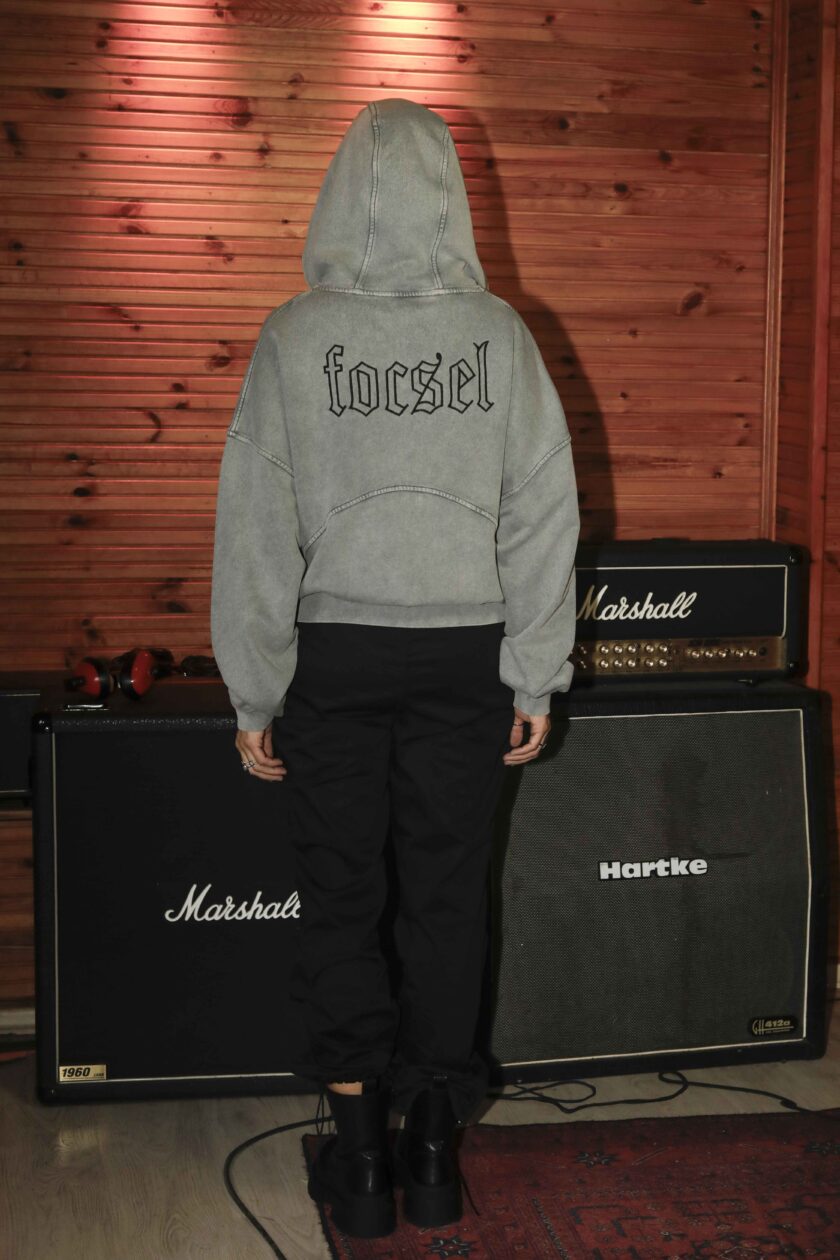 Nakışlı Gri Sweatshirt - Görsel 3